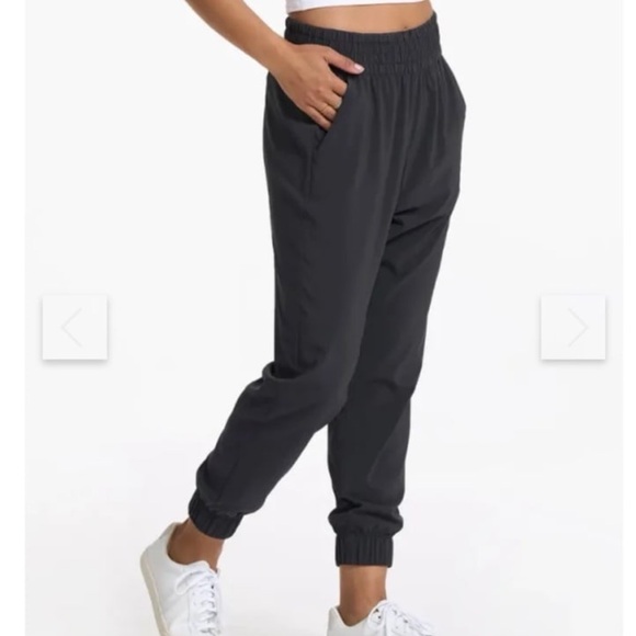 Vuori Pants - VUORI VILLA JOGGERS WOMENS SMALL